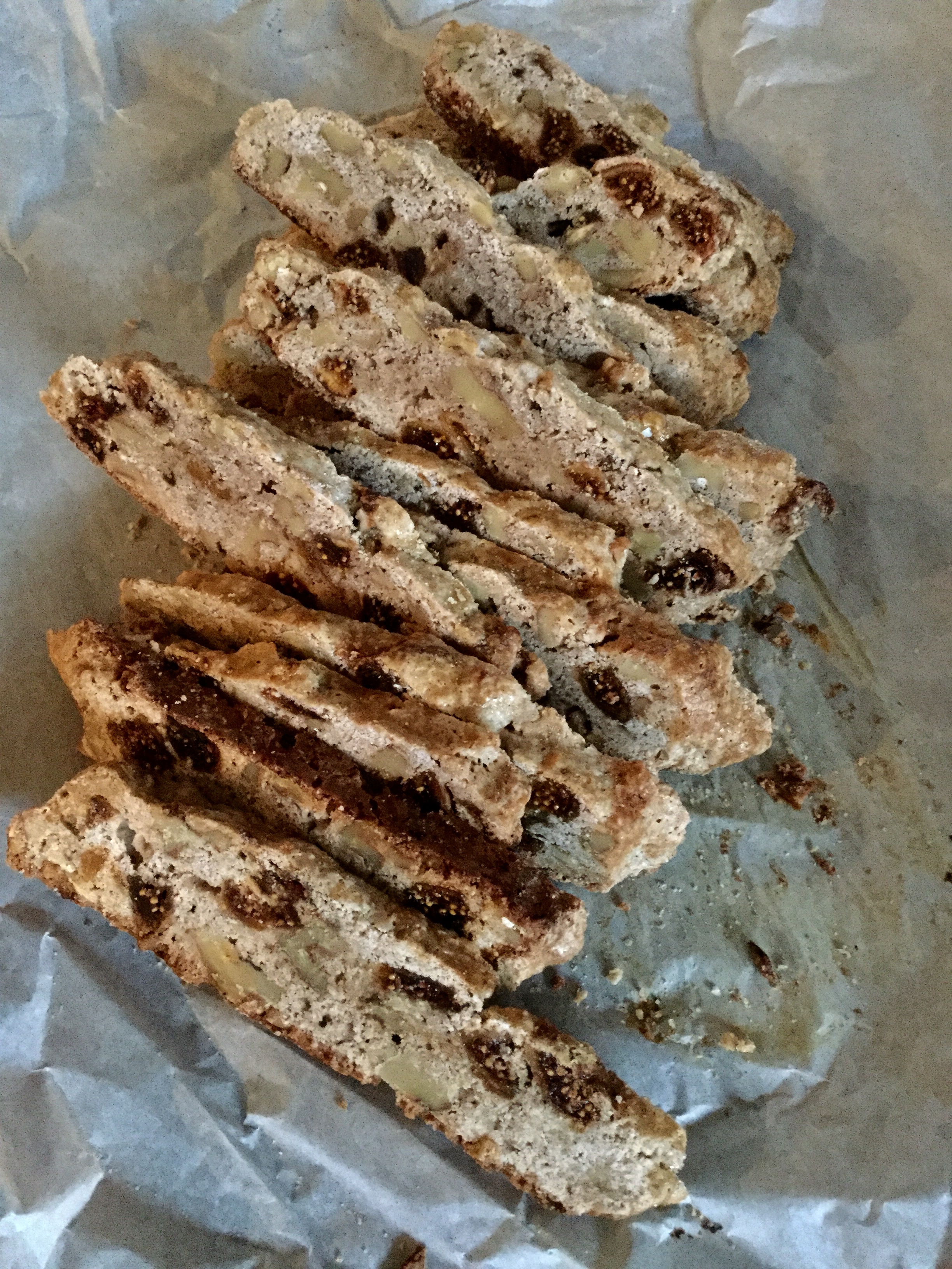 Fig and walnut biscotti
